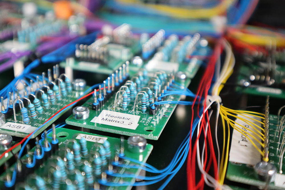 Pcb Test Kit Features A Custom Emulator Engineer Live - Colorful Illustrations - Beautiful Full HD Collection